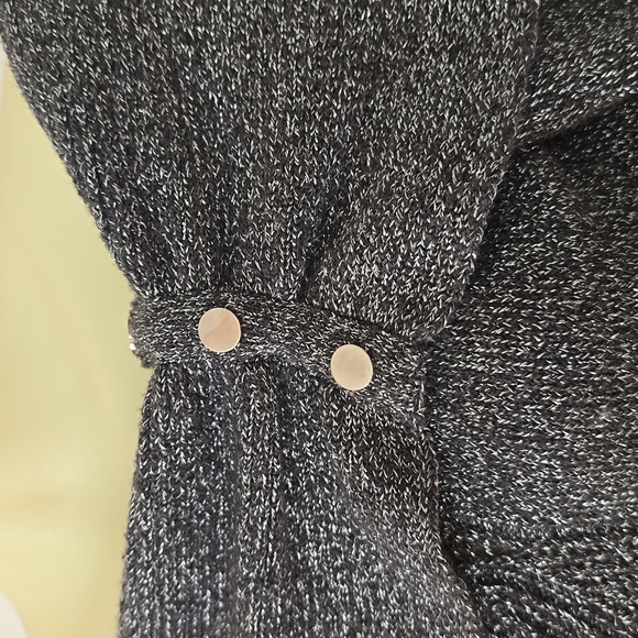 White House Black Market Black/Silver Sparkly off Shoulder Crowl Neck Sweater XS - Picture 4 of 10